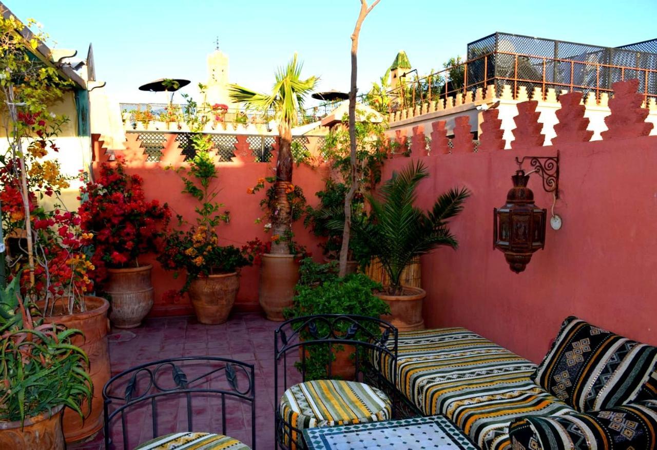Riad Sesame Marrakesh Bagian luar foto